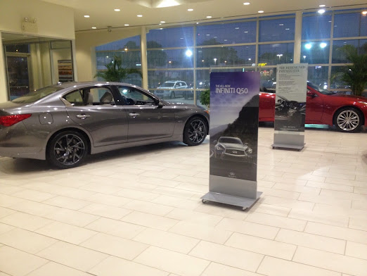 Modern Infiniti Dealer