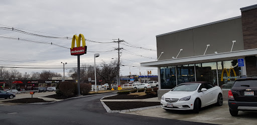 Cell Phone Store «Verizon», reviews and photos, 262 Andover St, Peabody, MA 01960, USA