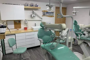 Clínica Dental SonriEndo image