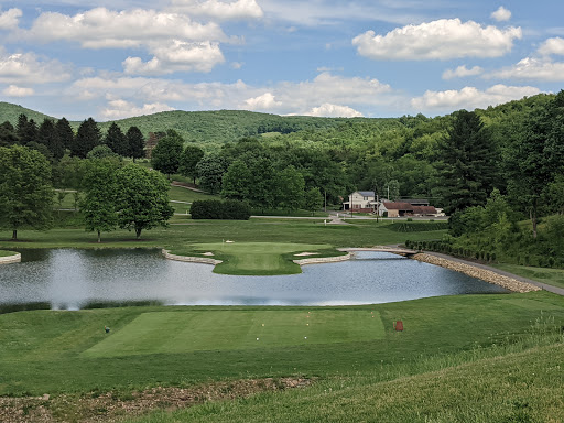 Golf Course «Pleasant Valley Country Club», reviews and photos, 440 Pleasant Valley Rd, Connellsville, PA 15425, USA