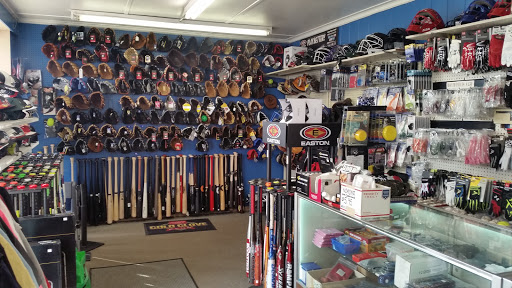 Sporting Goods Store «Dumonts Sporting Goods Inc», reviews and photos, 1003 McKinley Ave NW, Canton, OH 44703, USA
