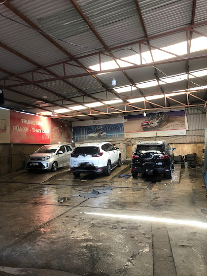 Cửa hàng lốp ô tô Phạm Hưng