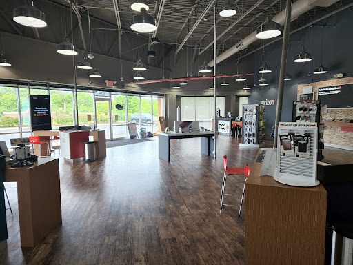 Cell Phone Store «Verizon Authorized Retailer, TCC», reviews and photos, 10302 Prosperity Cir #105, Camby, IN 46113, USA