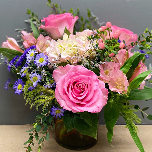 Florist «Crescent Floral & Gifts», reviews and photos, 2140 Wealthy St SE, Grand Rapids, MI 49506, USA