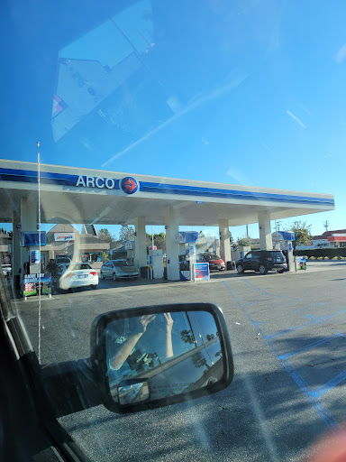 Alternative fuel station Costa Mesa