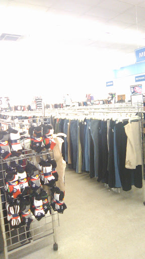 Thrift Store «Goodwill Industries Sterling», reviews and photos, 2216 E 4th St, Sterling, IL 61081, USA