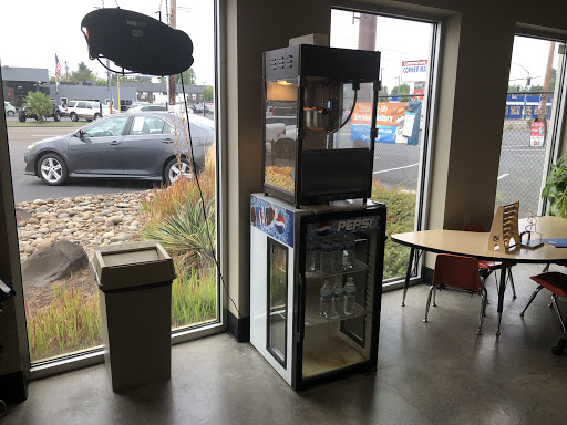 Used Car Dealer «Good Cars Good People», reviews and photos, 2939 Market St NE, Salem, OR 97301, USA