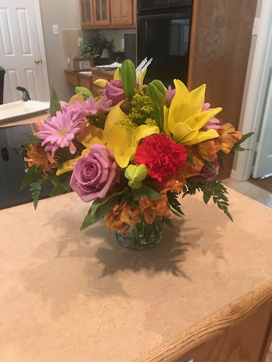 Florist «C & C Florists», reviews and photos, 209 W Main St, Crowley, TX 76036, USA
