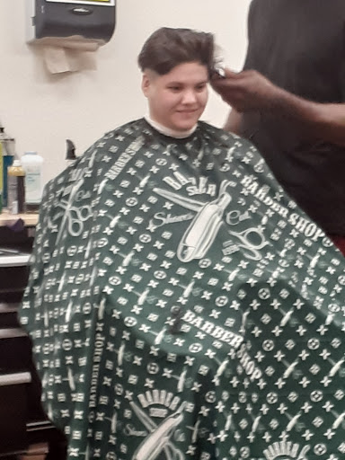 Barber Shop «FadeMasters Barber Shop», reviews and photos, 6893 Bandera Rd #2, Leon Valley, TX 78238, USA