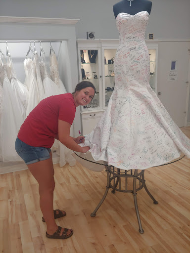 Bridal Shop «Bridal Connection», reviews and photos, 708 N Ankeny Blvd, Ankeny, IA 50023, USA