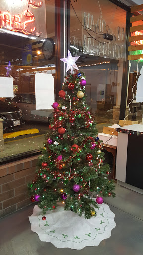 Dry Cleaner «Xxpress Cleaners», reviews and photos, 3026 S Halsted St, Chicago, IL 60608, USA