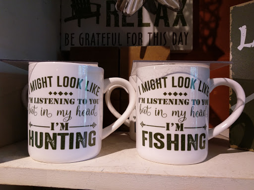 American Restaurant «Cracker Barrel Old Country Store», reviews and photos, 2920 Hospitality St, Tallahassee, FL 32303, USA