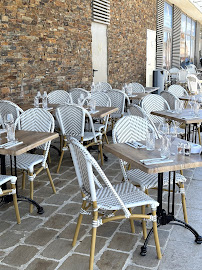 Atmosphère du Restaurant Café Nomy à Saint-Raphaël - n°9