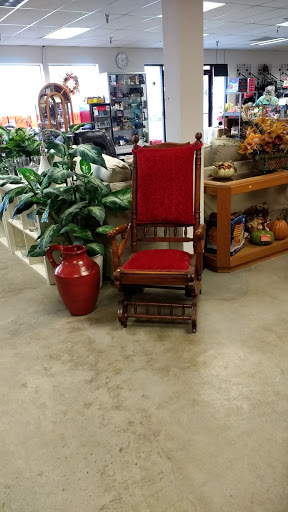 Non-Profit Organization «St. Vincent de Paul - Chad Main Office and Thrift Store», reviews and photos, 2890 Chad Dr, Eugene, OR 97408, USA