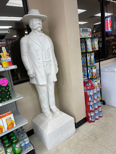 Liquor Store «Cedar Chest Liquors», reviews and photos, 1615 Wayne Rd, Savannah, TN 38372, USA