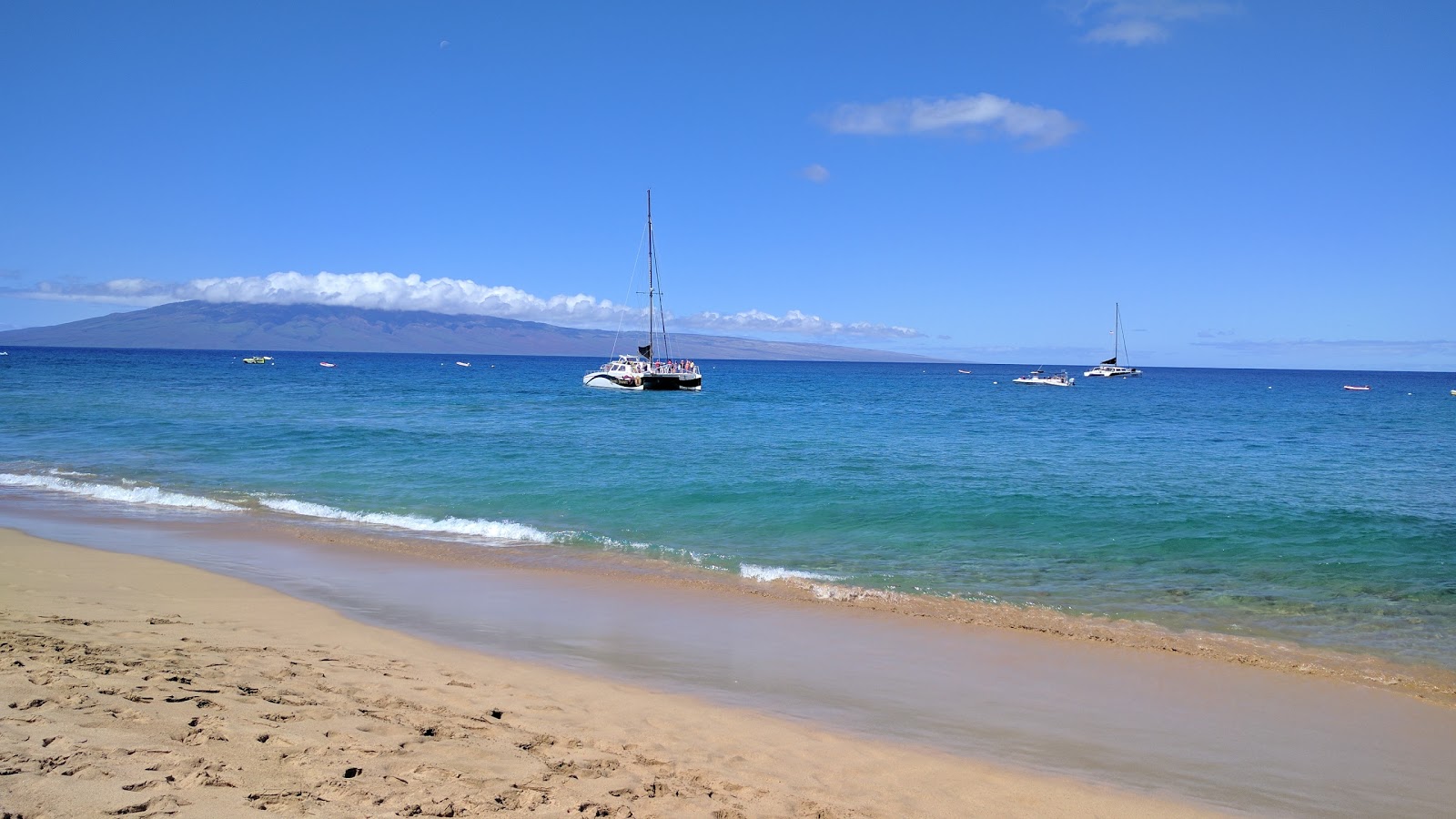 Photo of Kaanapali Beach and the settlement
