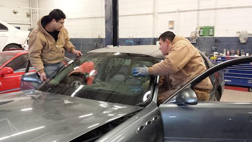 Auto Body Shop «Maaco Collision Repair & Auto Painting», reviews and photos, 252 Commonwealth Dr, Carol Stream, IL 60188, USA