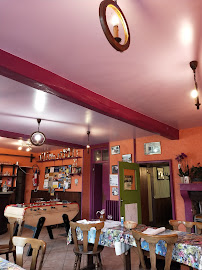 Atmosphère du Restaurant Chez Mémé à Ancy-le-Libre - n°4