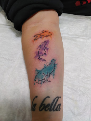Explore sweet pea tattoo ideas, creative tattoo ideas in Dubuque, available at INK Tattoo Studios