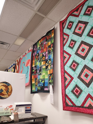 Shopping Mall «Deer Valley Shopping Center», reviews and photos, 4141 W Thunderbird Rd, Phoenix, AZ 85053, USA