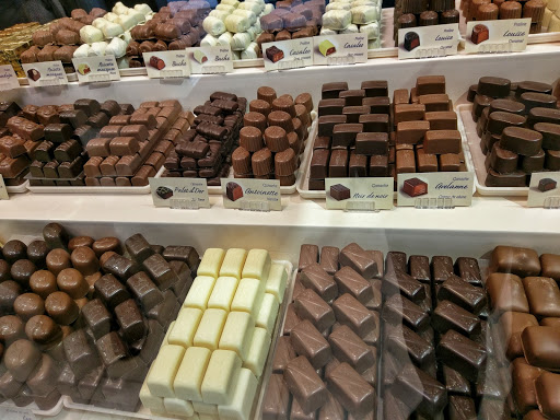 Leonidas Chocolates Café