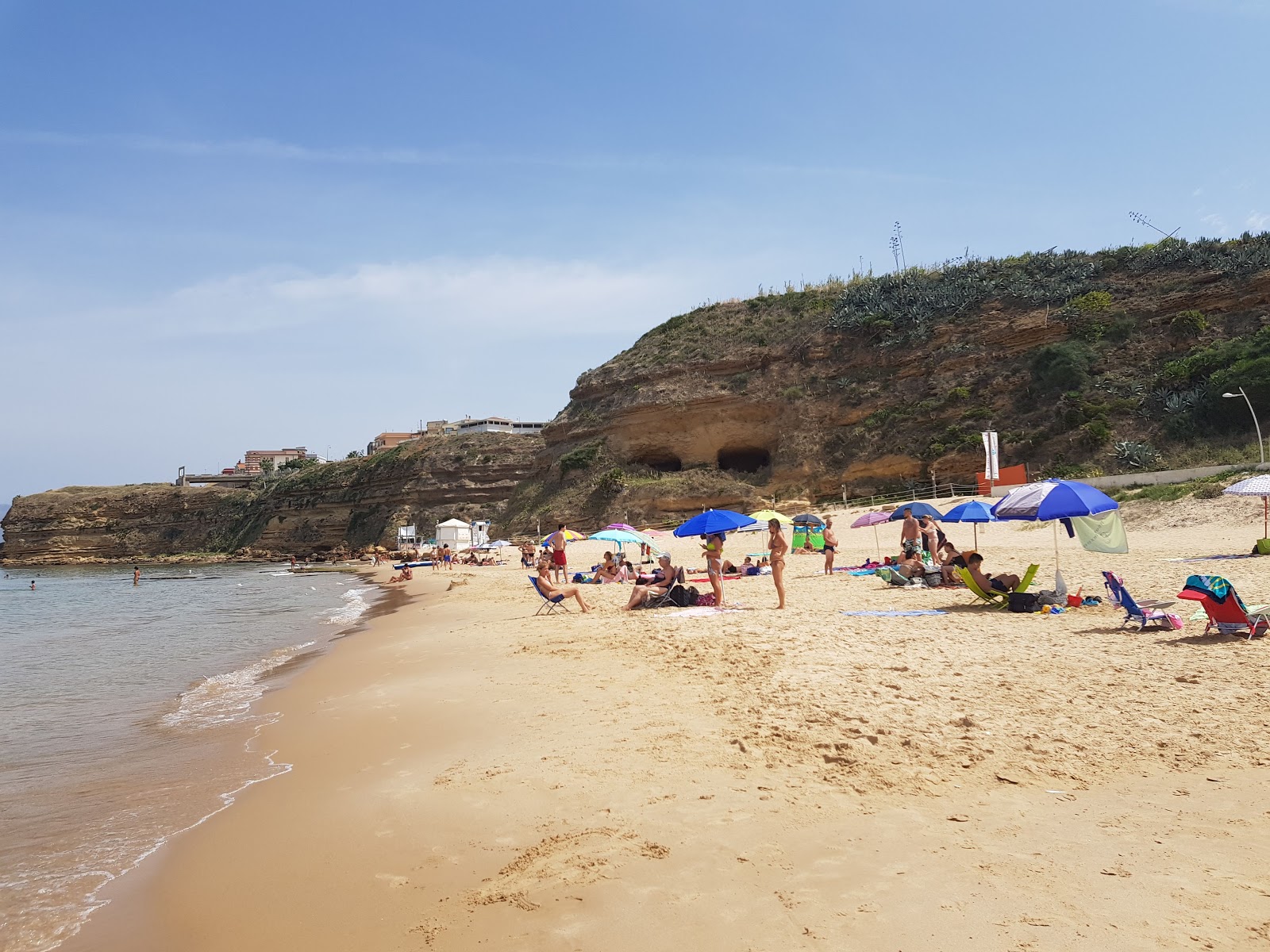 Foto de Spiaggia Di Balestrate área de complejo turístico de playa