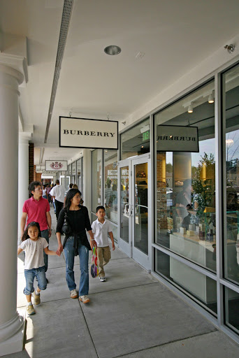 Shopping Mall «Williamsburg Premium Outlets», reviews and photos, 5715 Richmond Rd, Williamsburg, VA 23188, USA