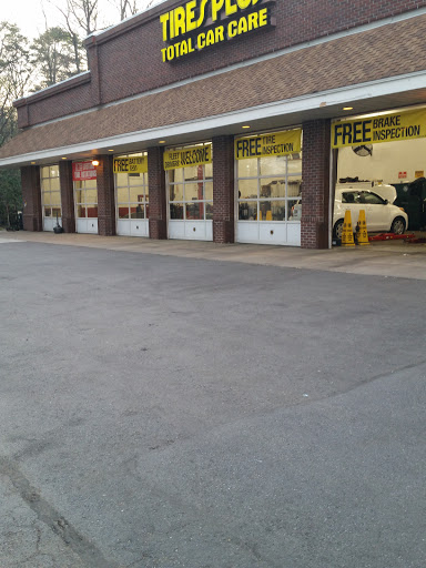 Tire Shop «Tires Plus», reviews and photos, 92 Smallwood Dr, Waldorf, MD 20602, USA