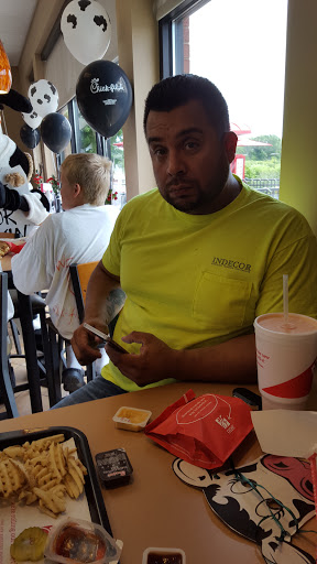 Fast Food Restaurant «Chick-fil-A», reviews and photos, 185 N Randall Rd, Batavia, IL 60510, USA