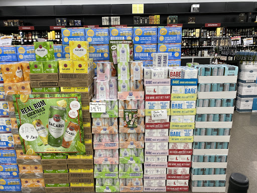 Liquor Store «Liquor City USA», reviews and photos, 965 Richmond Ave # F, Staten Island, NY 10314, USA