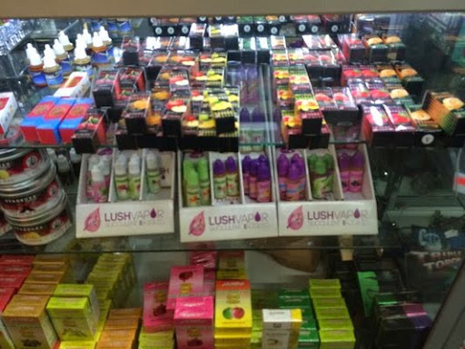 Tobacco Shop «Peace Pipe Smoke Shop», reviews and photos, 3282 El Camino Real, Santa Clara, CA 95051, USA