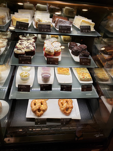 Book Store «Barnes & Noble», reviews and photos, 567 N Stephanie St, Henderson, NV 89014, USA