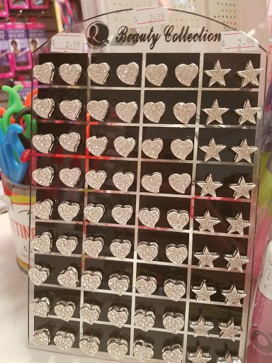 Beauty Supply Store «Hanini Plus discount hair and beauty supplies», reviews and photos, 340 Broad St, Elyria, OH 44035, USA