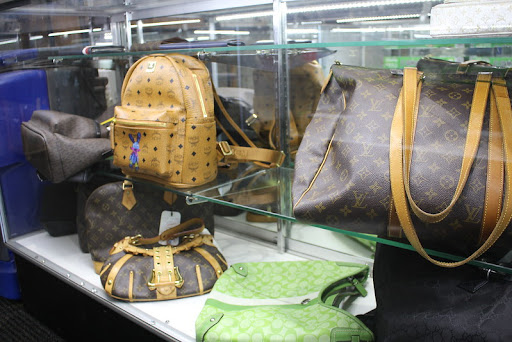 Pawn Shop «Azusa Pawn», reviews and photos, 1028 W Gladstone St, Azusa, CA 91702, USA