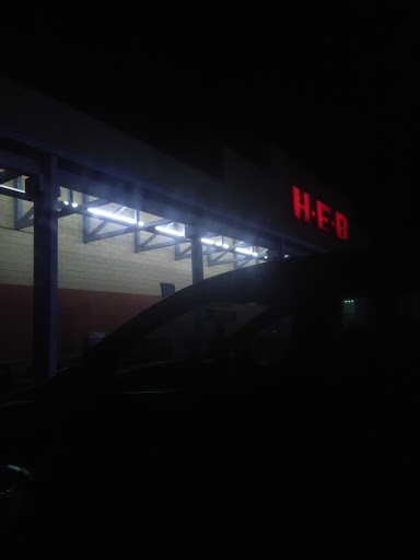 Grocery Store «H-E-B Grocery», reviews and photos, 3401 Gulfway Dr, Port Arthur, TX 77642, USA