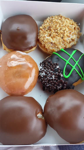 Donut Shop «Krispy Kreme», reviews and photos, 3000 Bardstown Rd, Louisville, KY 40205, USA