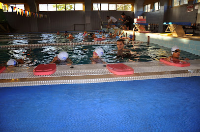 Kartal Yakacık Yüzme Havuzu - Ata Yüzme Kulübü