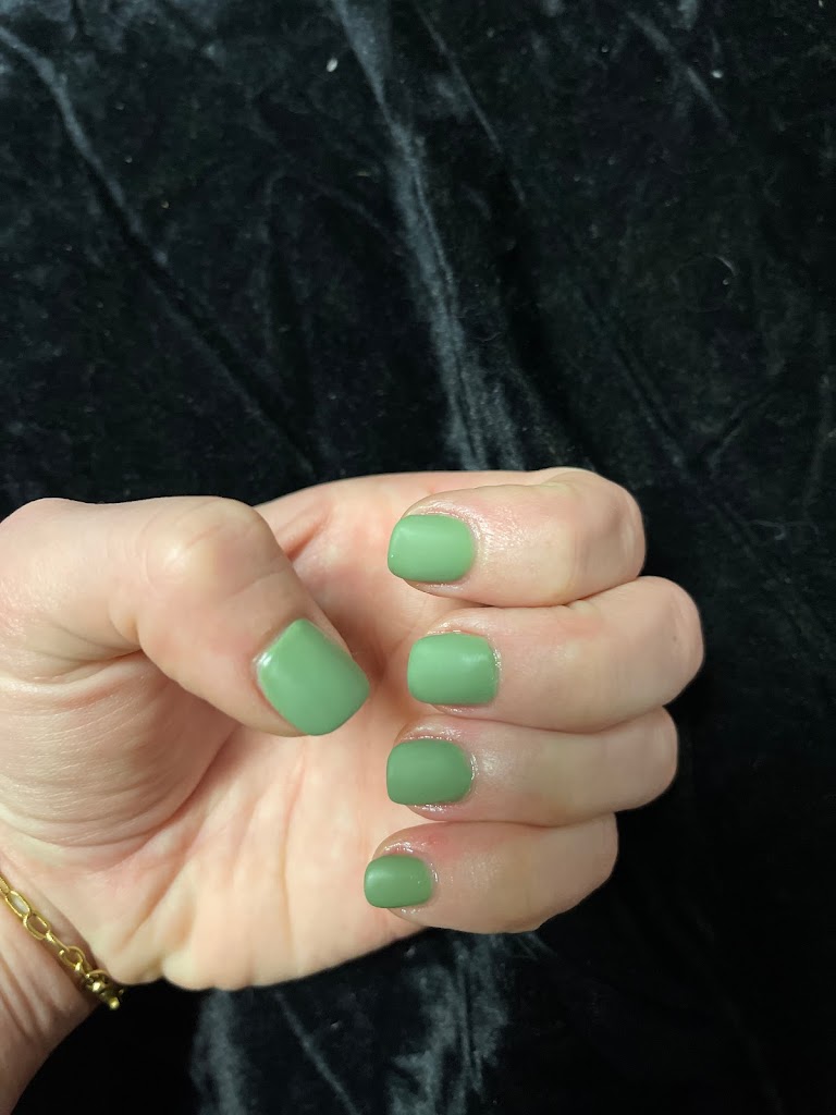 Viva Nails 99353