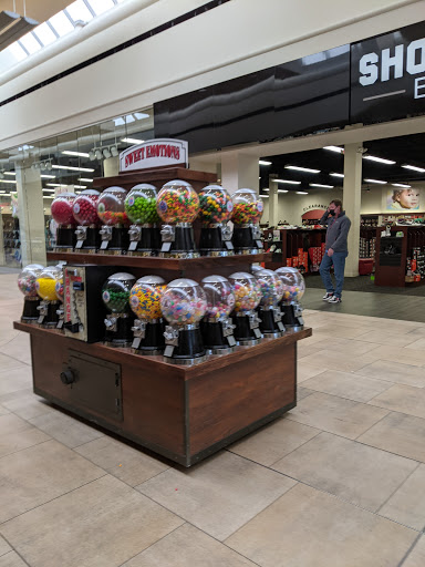 Movie Theater «Regal Cinemas Southpark Mall 16», reviews and photos, 300 Southpark Cir, Colonial Heights, VA 23834, USA