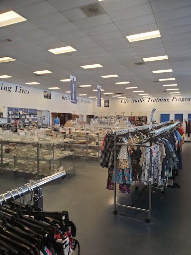 Thrift Store «Goodwill West Palm Beach/Gulfstream Super Store & Donation Center», reviews and photos