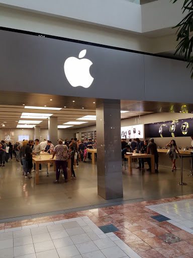 Apple South Coast Plaza image