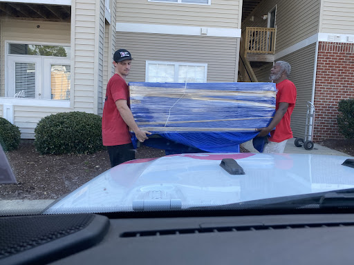 Moving Company «Few Moves Moving Company», reviews and photos, 1902 Oleander Dr, Wilmington, NC 28403, USA