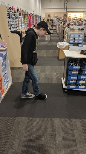 Shoe Store «DSW Designer Shoe Warehouse», reviews and photos, 3889 Medina Rd, Akron, OH 44333, USA