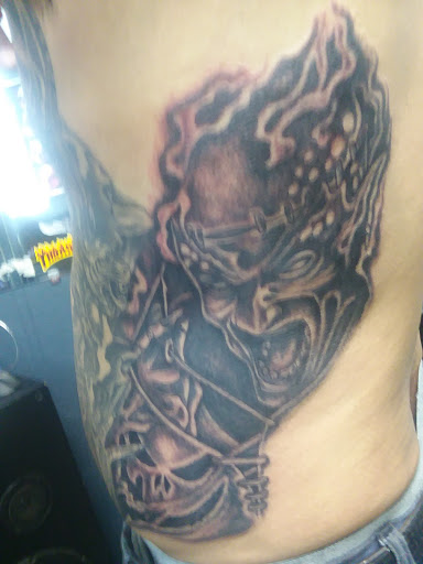 Tattoo Shop «Royal Ink», reviews and photos, 6408 Gulf Fwy, Houston, TX 77023, USA