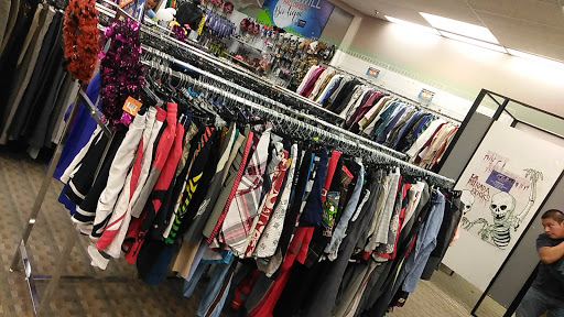 Thrift Store «Goodwill - La Mirada», reviews and photos, 14535 Telegraph Rd, La Mirada, CA 90638, USA