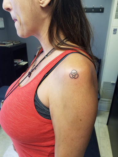 Explore sisters tattoo ideas, creative tattoo ideas in Milan, available at Apocalyptic Ink Studio