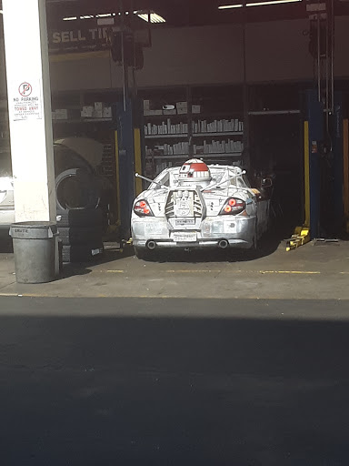 Car Repair and Maintenance «Midas», reviews and photos, 811 E Manchester Blvd, Inglewood, CA 90301, USA