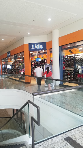 Shopping Mall «South Bay Galleria», reviews and photos, 1815 Hawthorne Blvd #201, Redondo Beach, CA 90278, USA