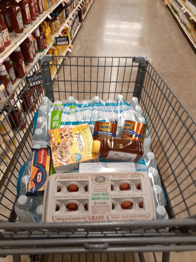 Grocery Store «Food Lion», reviews and photos, 1200 Beaver Brook Plz, New Castle, DE 19720, USA