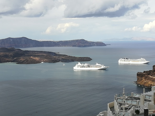 Santorini Photo Emporio